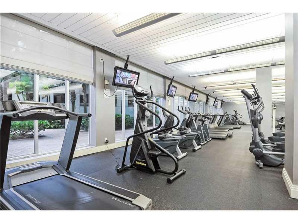 Miami Hollywood Condo For 4 People 001-21Vic المظهر الخارجي الصورة